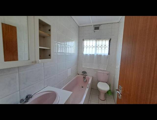 2 BEDROOM PROPERTY TO RENT IN BLUFF